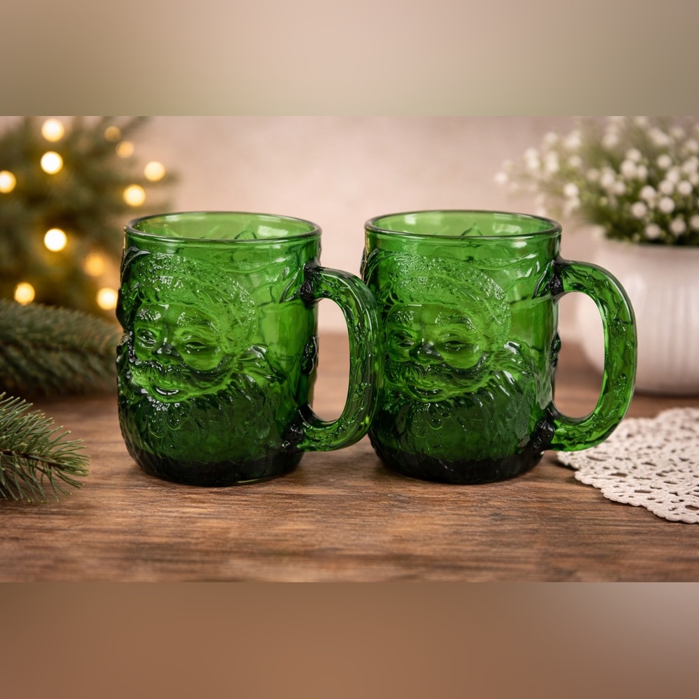 Vintage Emerald Green Santa Face Glass Mugs Set of 2 Christmas 4”